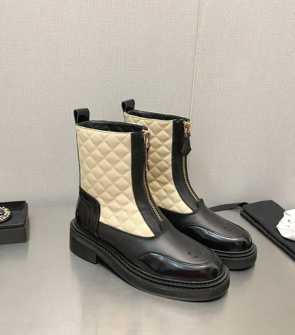 جزمة للصبايا بتختارو اللون لما نبعتلكم تاكيد للطلب