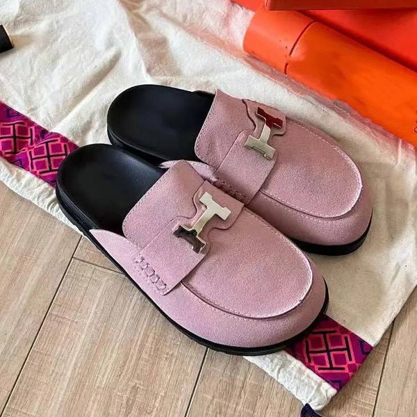 Hermes slippers بتختارو اللون لما نبعتلكم تاكيد للطلب