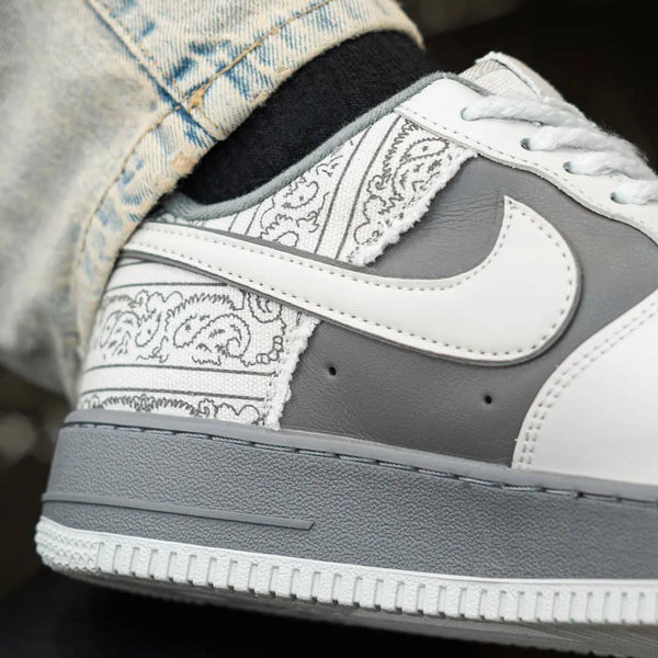 Nike Air Foce 1 شبابي بتختارو اللون لما نبعتلكم تاكيد للطلب