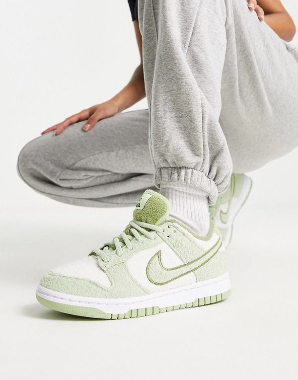 Nike Dunk fleece pack honeydew