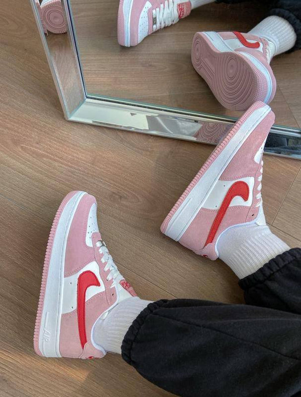 Nike Airforce 1 pink