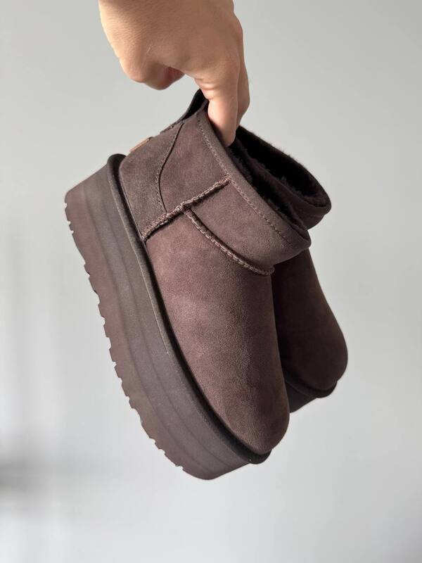 Uggs high بتختارو اللون لما نبعتلكم تاكيد للطلب