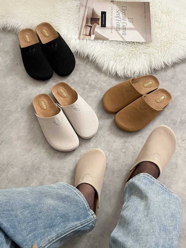 Adidas slippers بتختارو اللون لما نبعتلكم تاكيد للطلب