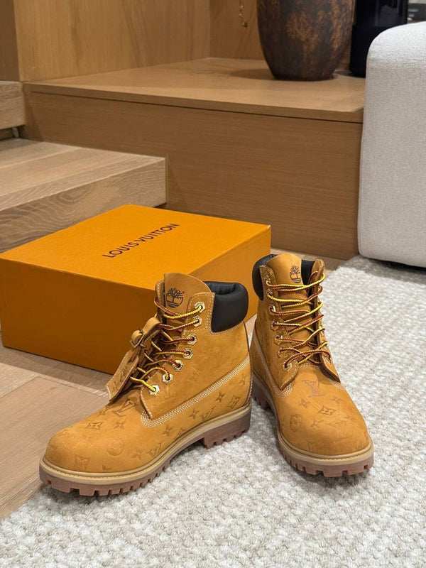 Timberland * Louis بتختارو اللون لما نبعتلكم تاكيد للطلب